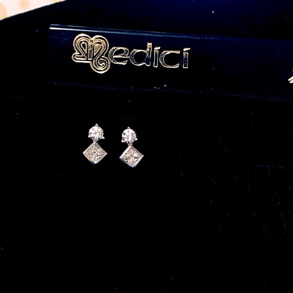 NEW: Fashionable Dainty Sterling Silver [Stamped 925s] CZ Post Stud Earrings - Picture 2 of 16